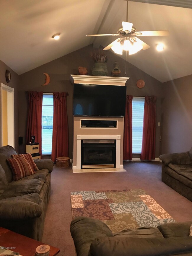 183 Sammy's Ct, Mount Washington, KY 40047 - photo 5