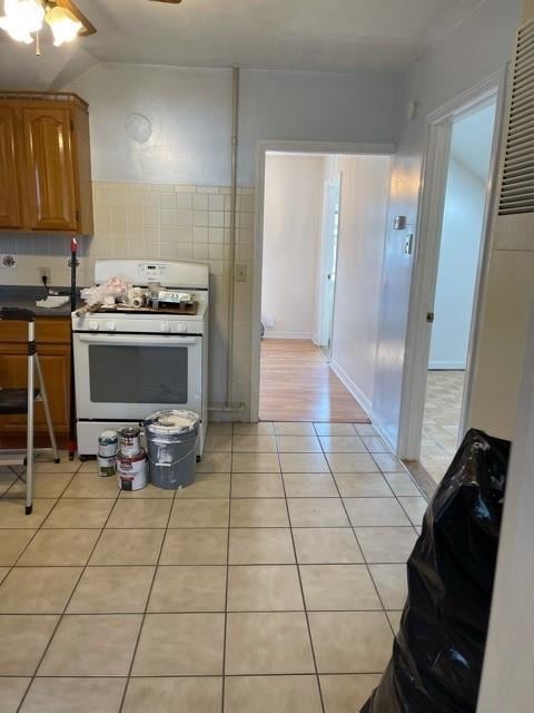 24 E Transit St unit 2, Providence, RI 02906 - photo 2