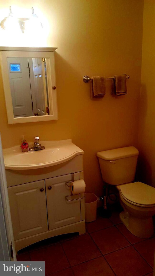 12325 Bonfire Dr, Reisterstown, MD 21136 - photo 2