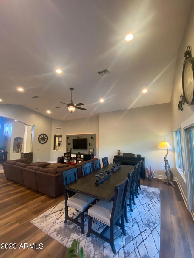 20230722_000411_1FBAC1