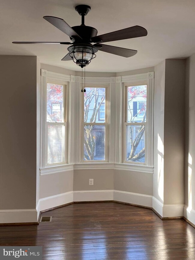 515 Brunswick St, Brunswick, MD 21716 - photo 7