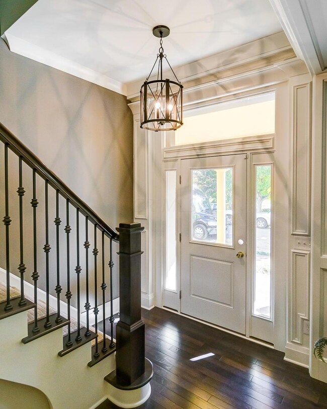 Entry/Foyer