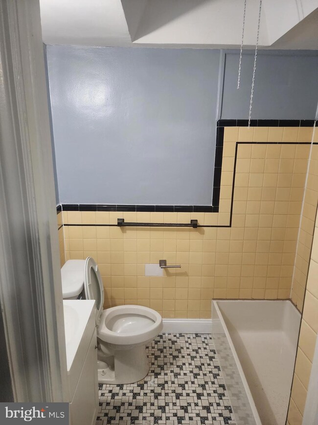 35 Branford Rd, Darby, PA 19023 - photo 7