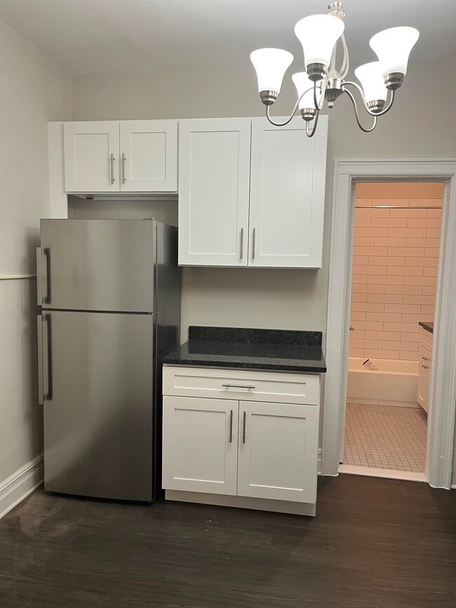 36 Duncan Ave unit B, Jersey City, NJ 07304 - photo 7