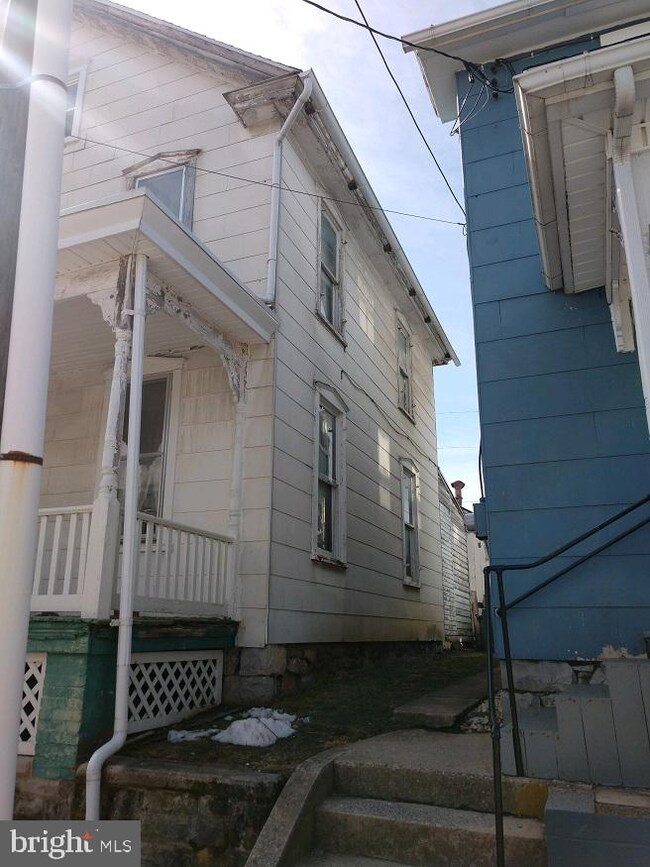 218 Park St, Waynesboro, PA 17268 - photo 5