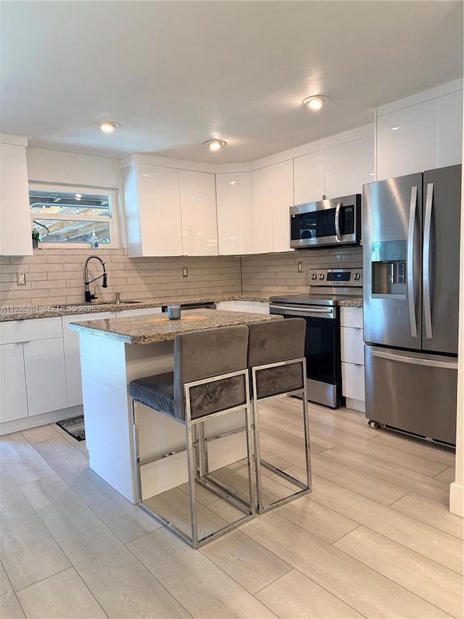 2310 N 70th Ave, Hollywood, FL 33024 - photo 2