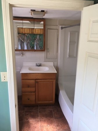 261 Main St unit 3, Rutland, MA 01543 - photo 2