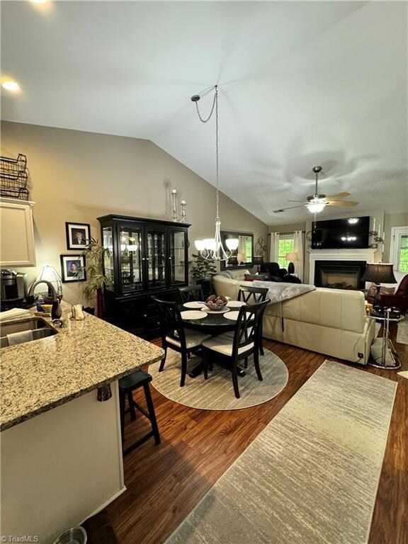 350 Stowe Ave unit 402, Asheboro, NC 27203 - photo 5