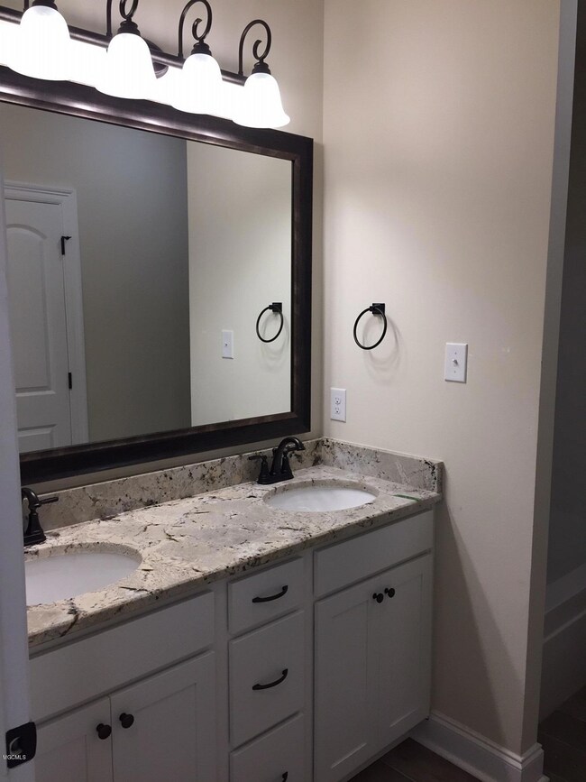 4-hall bath