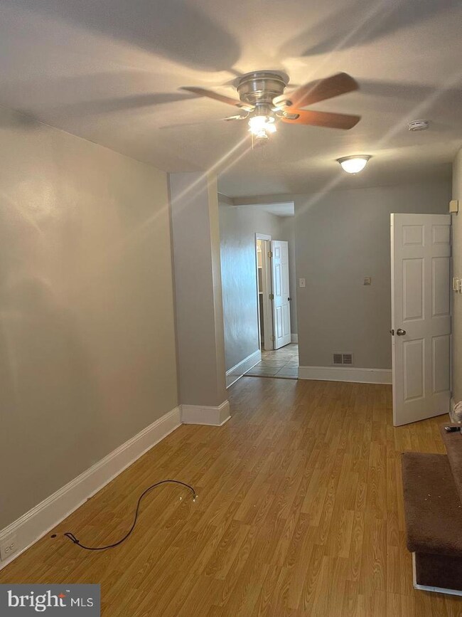 234 Dupont St, Philadelphia, PA 19127 - photo 3