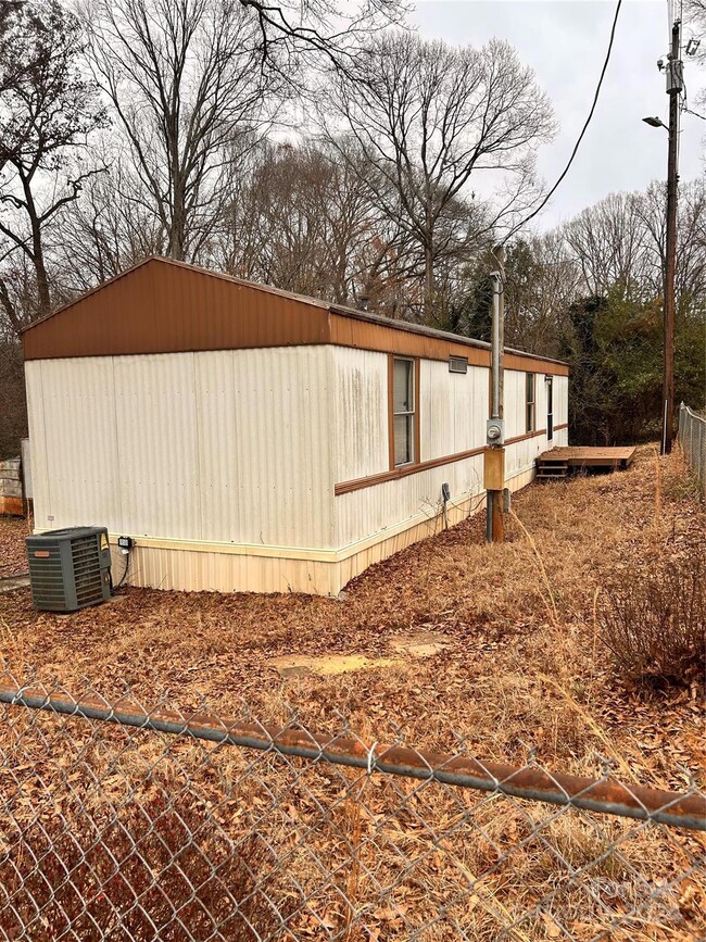 202 Walnut St, Belmont, NC 28012 - photo 4