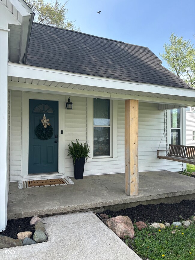 104 E Wabash St, Wingate, IN 47994 - photo 2