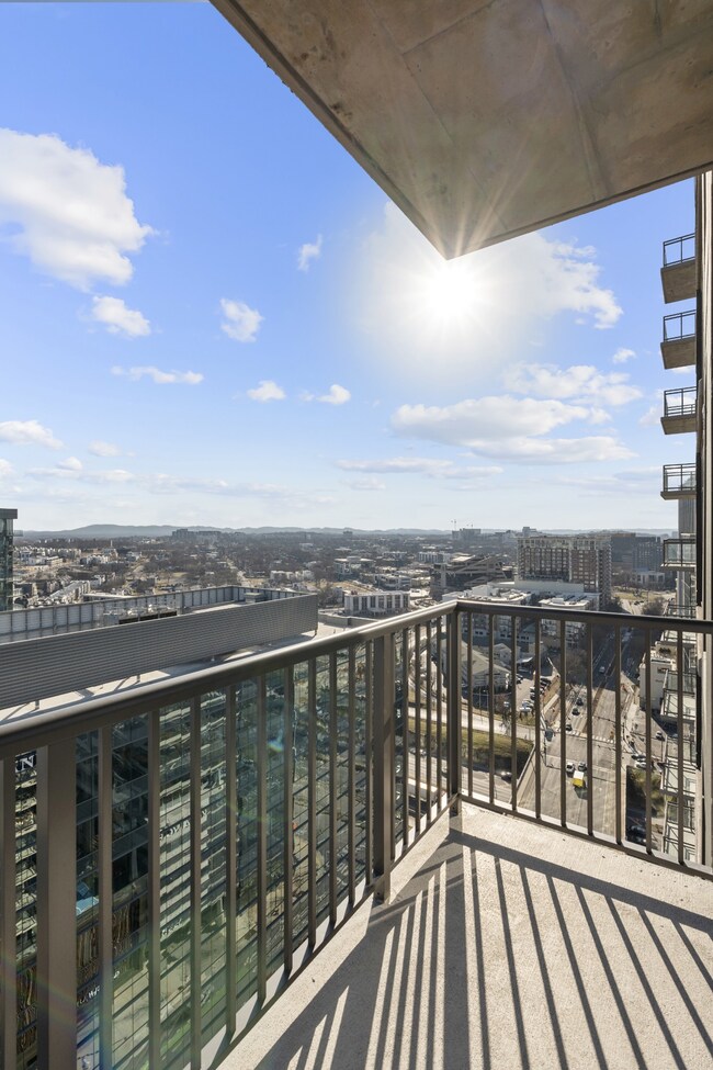 Pullman at Gulch Union unit A10 (B), Nashville, TN 37203 - photo 6