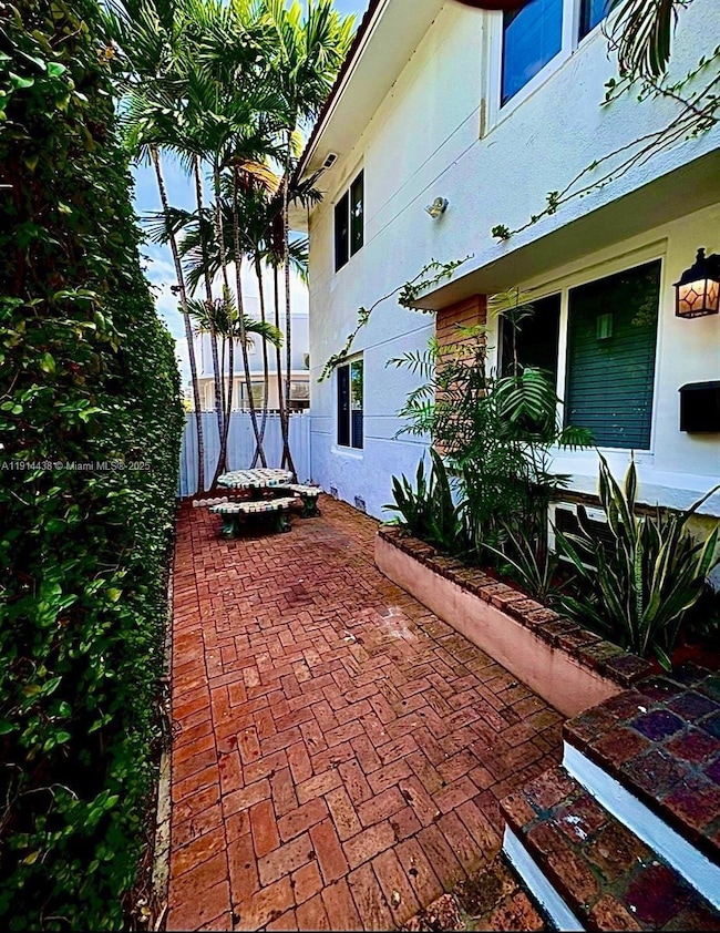 630 79th St unit B, Miami Beach, FL 33141 - photo 2