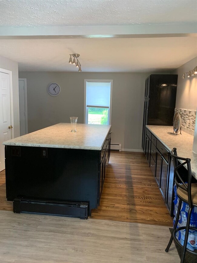 19 Roberts Rd, Litchfield, NH 03052 - photo 7