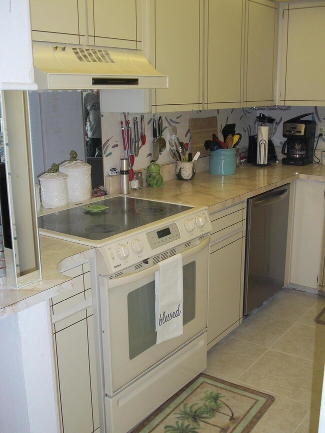 1010 Kitchen