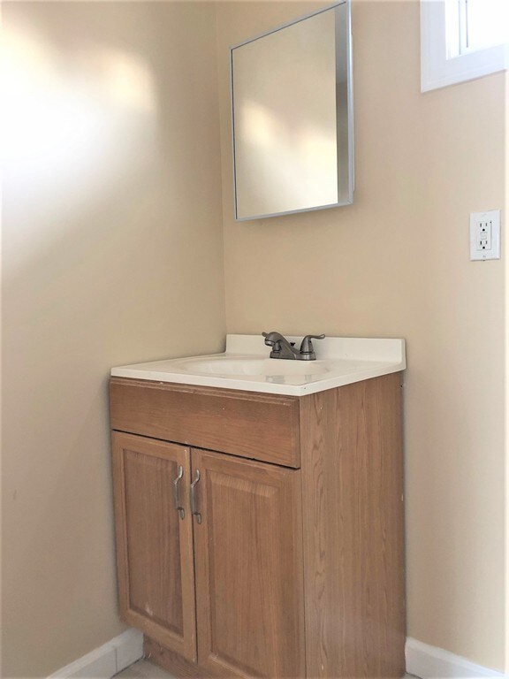 56 New Bridge St unit 2, West Springfield, MA 01089 - photo 4