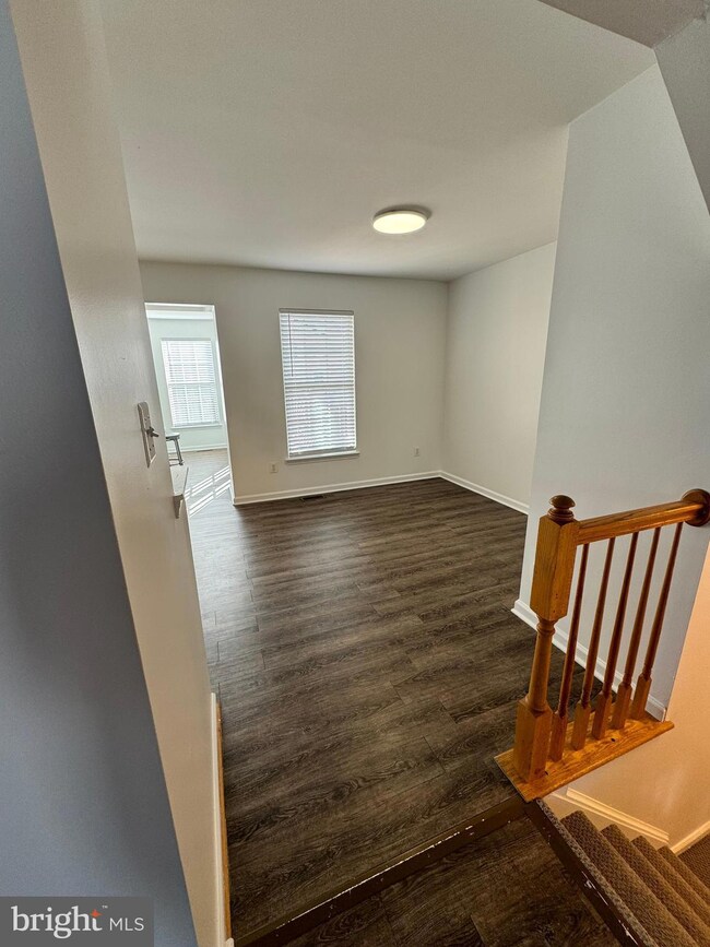 7102 Finch Ln, Fredericksburg, VA 22407 - photo 4