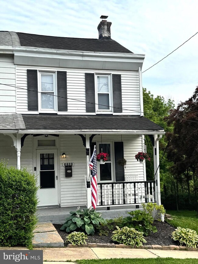 3368 Oley Turnpike Rd, Reading, PA 19606 - photo 2