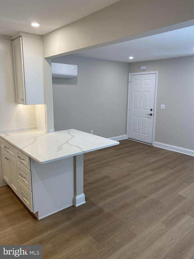 120 W 4th Ave unit 3, Ranson, WV 25438 - photo 2