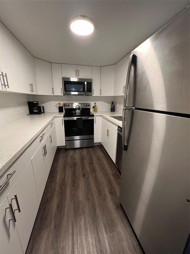 2100 NE 33rd Ave unit 1/1 S, Fort Lauderdale, FL 33305 - photo 4