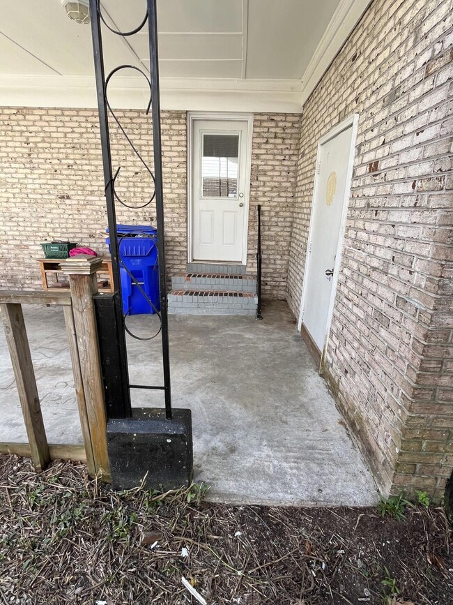 721 Hoss Rd Carport Back Door