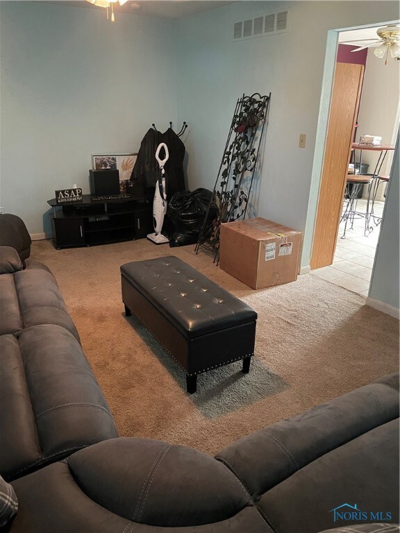 2213 Dahlia Cir, Toledo, OH 43611 - photo 5