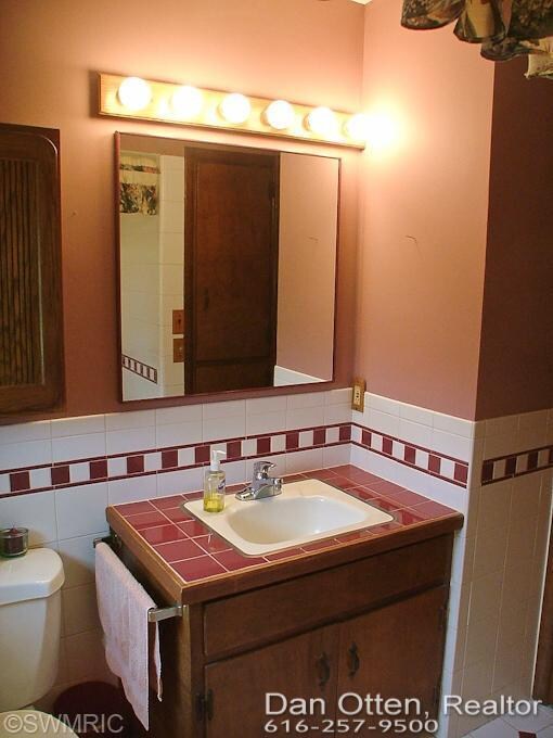 3832 Division St, Wayland, MI 49348 - photo 5