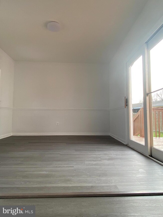 17889 Curtis Dr, Dumfries, VA 22026 - photo 7