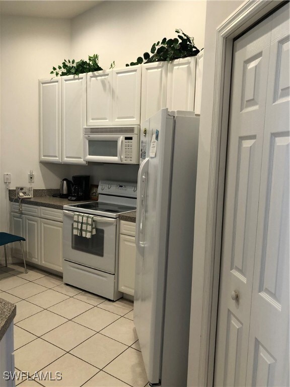 6854 Sterling Greens Dr unit 201, Naples, FL 34104 - photo 5