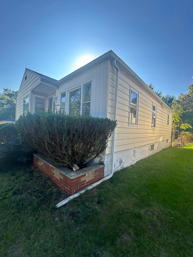 2232 Waite St, Gary, IN 46404 - photo 2