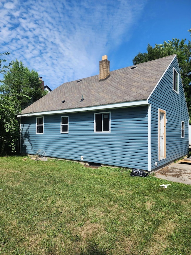 3820 Lowcroft Ave, Lansing, MI 48910 - photo 2