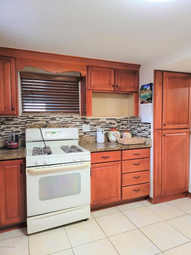 514 Aiken Rd, Jacksonville, FL 32216 - photo 7