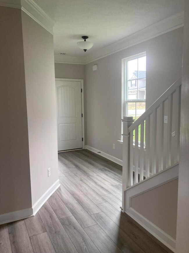 Lot 35BB Entryway (3)