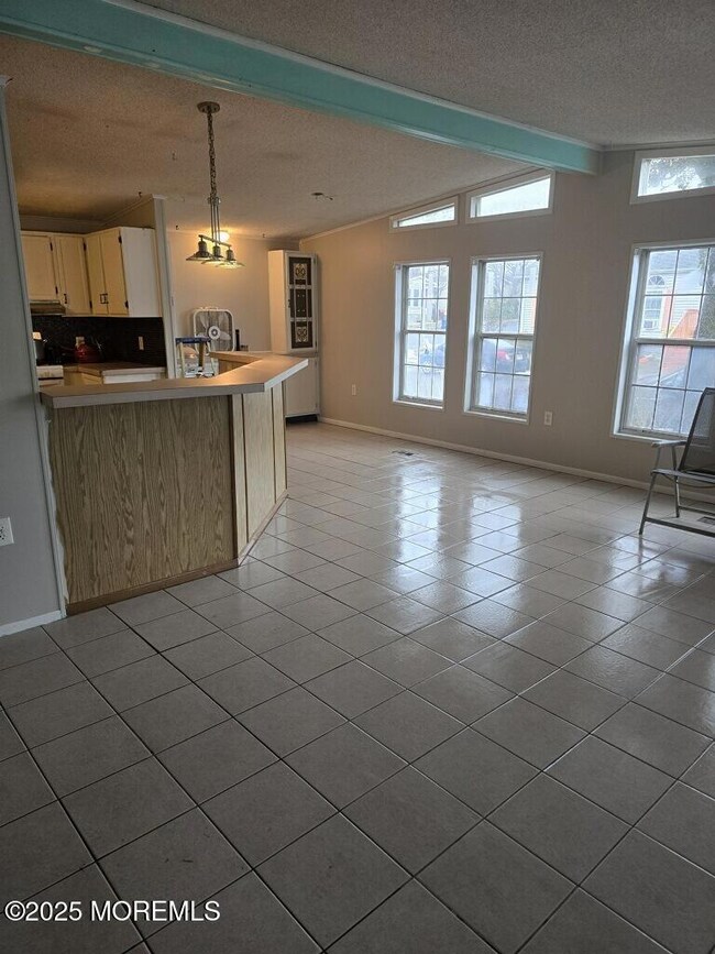 106 Seattle Slew Dr unit 152, Howell Township, NJ 07731 - photo 4