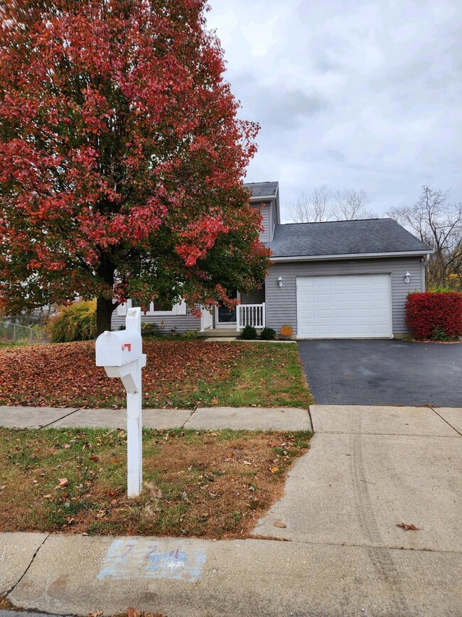 724 Cherryhurst Dr, Columbus, OH 43228 - photo 3