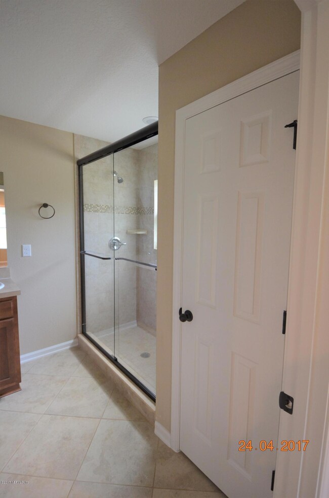 8015 Hilsdale Rd, Jacksonville, FL 32216 - photo 6