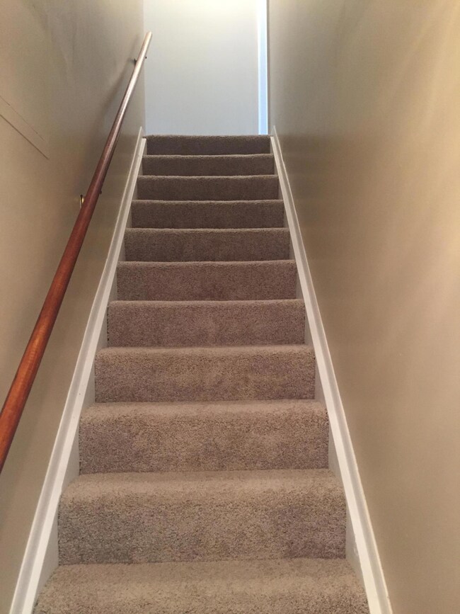 599 Simbury St unit C2, Columbus, OH 43228 - photo 6