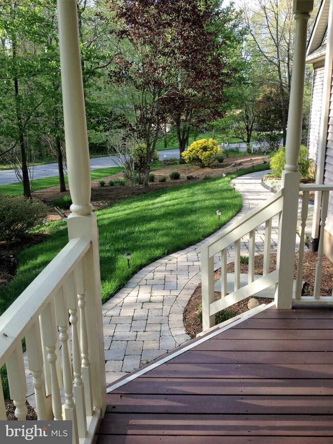 6409 Meadowlark Dr, Dunkirk, MD 20754 - photo 4