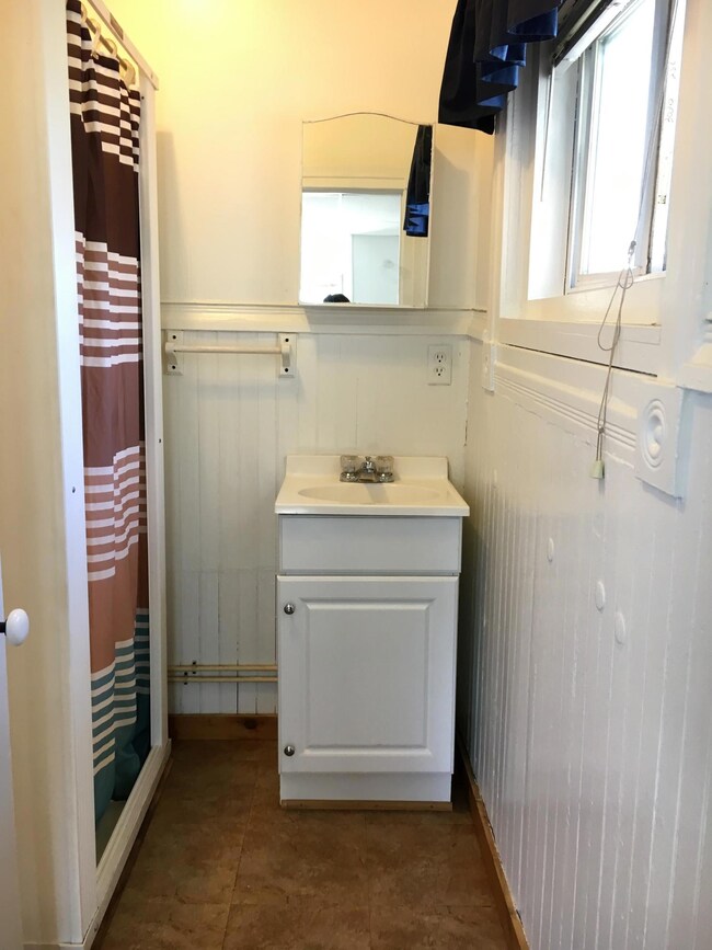 Unit #2 3/4  Bathroom