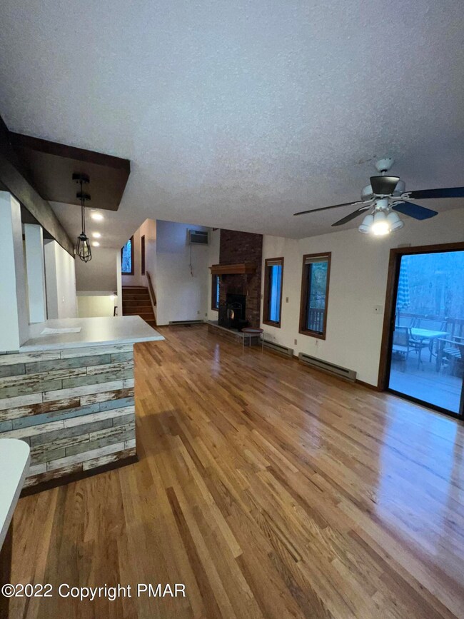 5371 Woodbridge Dr E, Bushkill, PA 18324 - photo 6