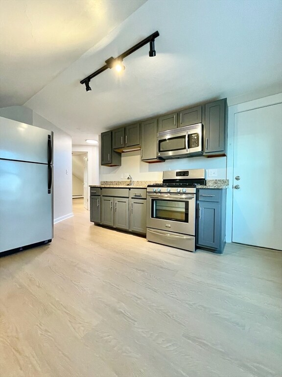 37 Union St unit 3, Salem, MA 01970 - photo 5