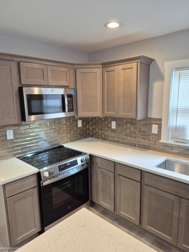 4394 Devonshire Rd, Detroit, MI 48224 - photo 6