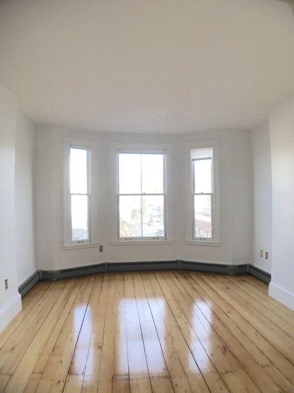 58 Bow St unit E, Somerville, MA 02143 - photo 4