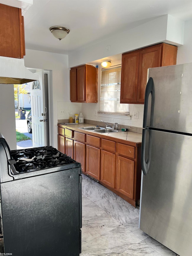 6235 Ashton Ave, Detroit, MI 48228 - photo 3