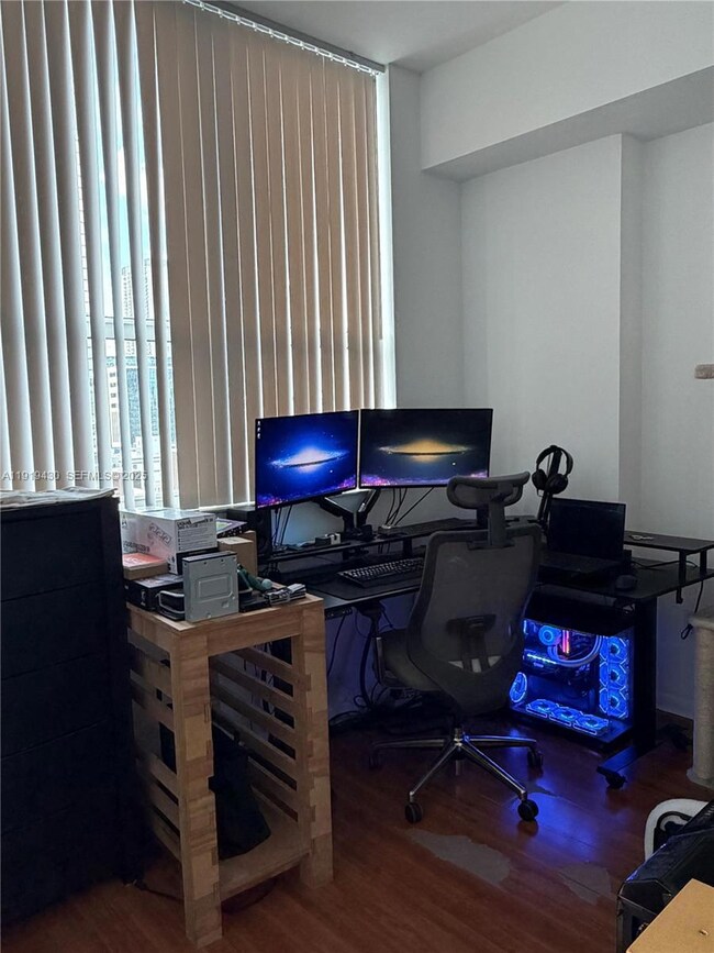 133 NE 2nd Ave unit 1017, Miami, FL 33132 - photo 7