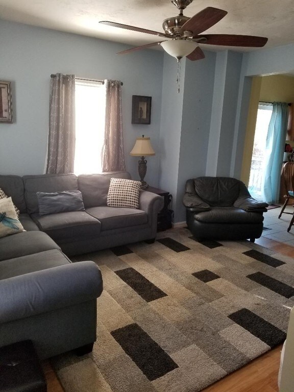 48 D St unit End, Whitinsville, MA 01588 - photo 6