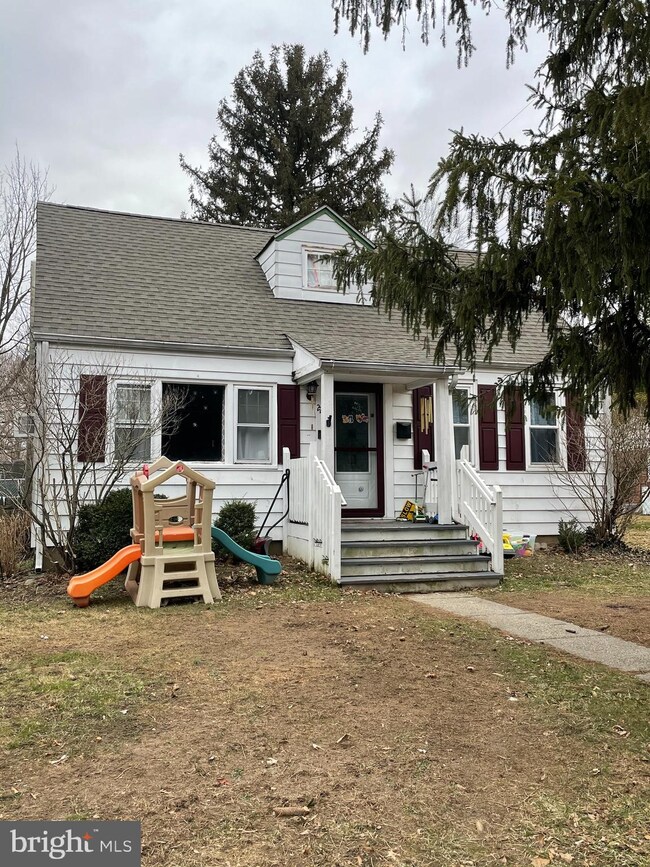 22 Bartram Ave, Mount Holly, NJ 08060 - photo 3