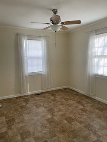 715 Hendrixson Dr, Manchester, TN 37355 - photo 7