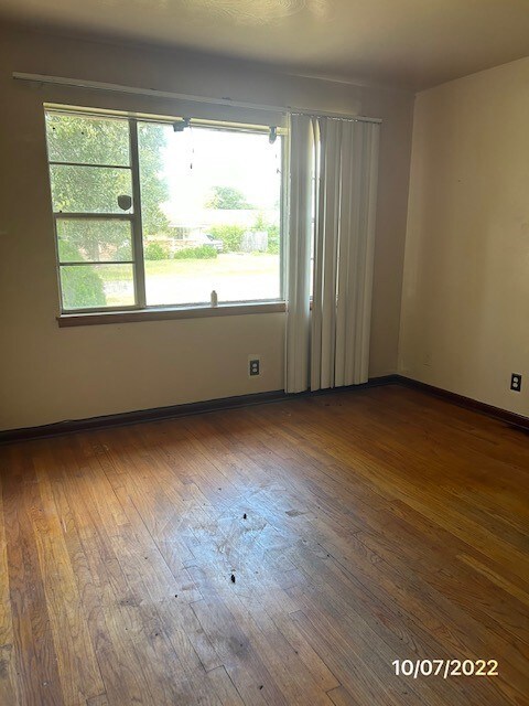 13230 Granada St, Houston, TX 77015 - photo 4